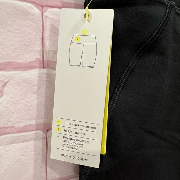 All in motion black short size small - Picture 6 of 8